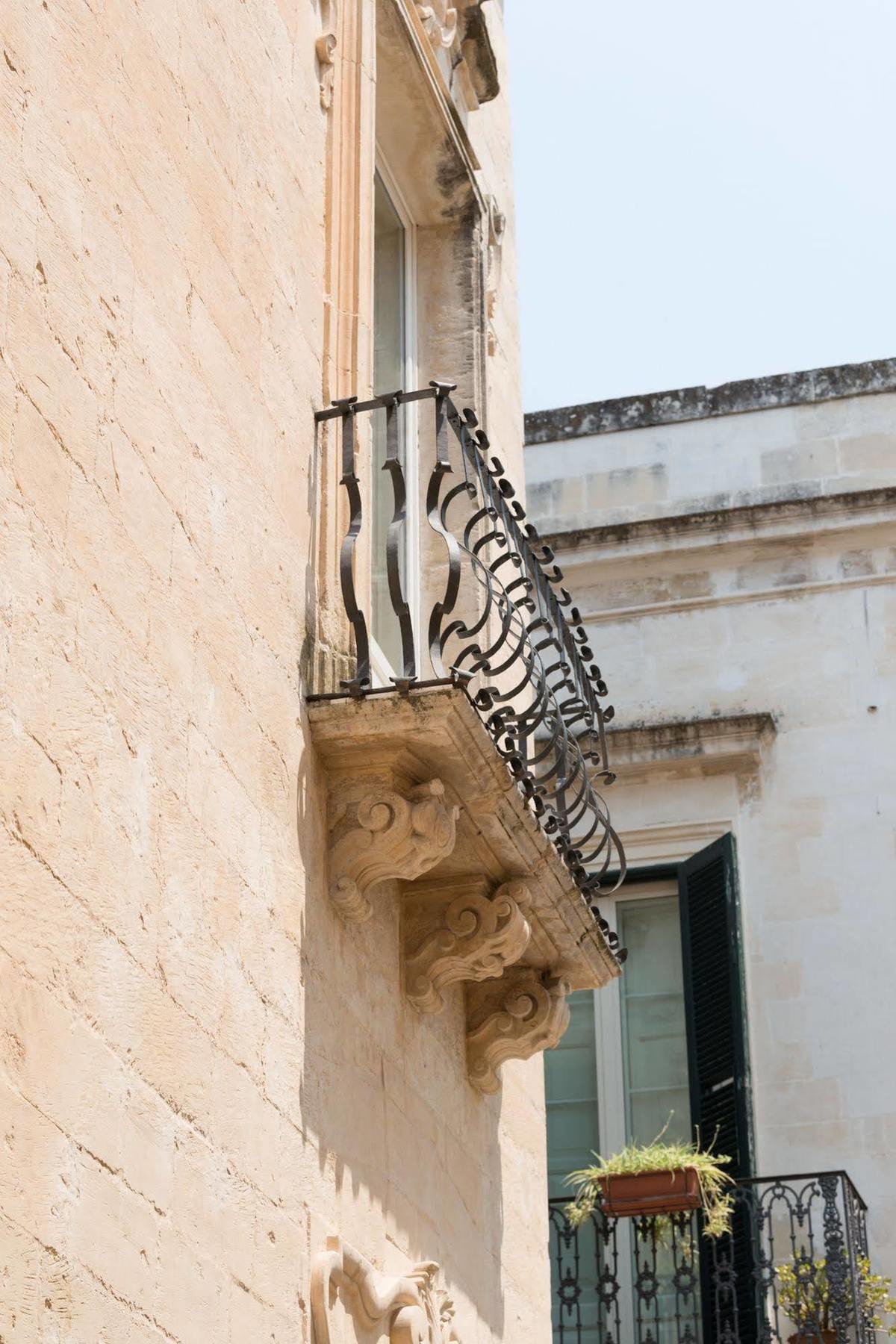 Gatto Bianco La Dimora Storica Bed & Breakfast Lecce Bagian luar foto