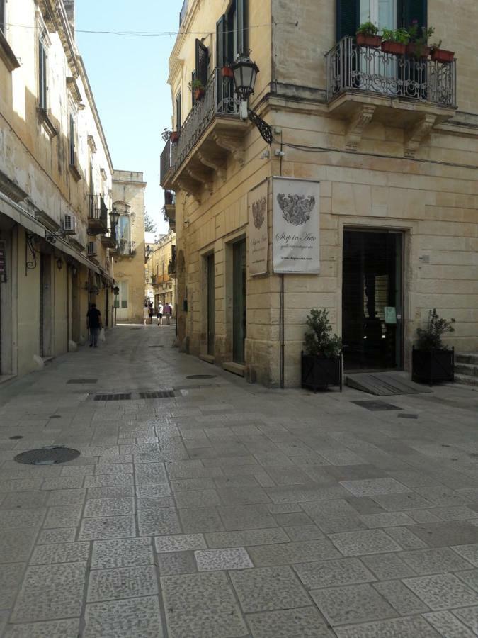 Gatto Bianco La Dimora Storica Bed & Breakfast Lecce Bagian luar foto